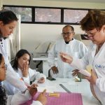 Curso de restauro em papel é retomado no Maranhão após