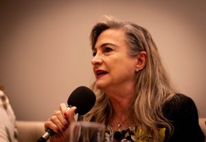 Demolição dos serviços públicos visa privilegiar o sistema da dívida