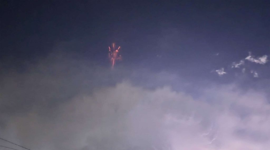 “Duende vermelho” é fotografado no céu da Austrália
