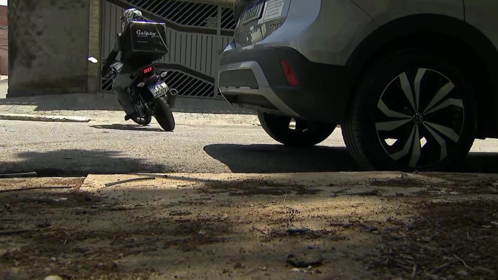 Equipe do SBT sofre assalto e registra os momentos de