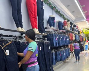 Expectativa no comércio impulsiona geração de empregos temporários no Maranhão