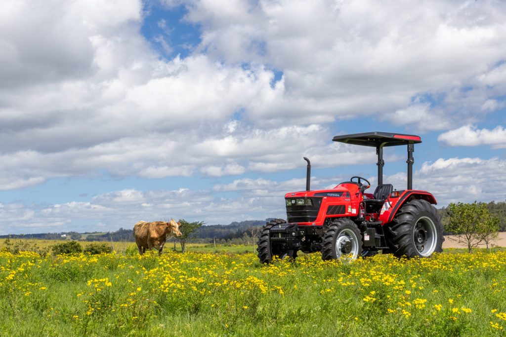 Fabricante indiana de tratores vai investir R$ 100 milhões no