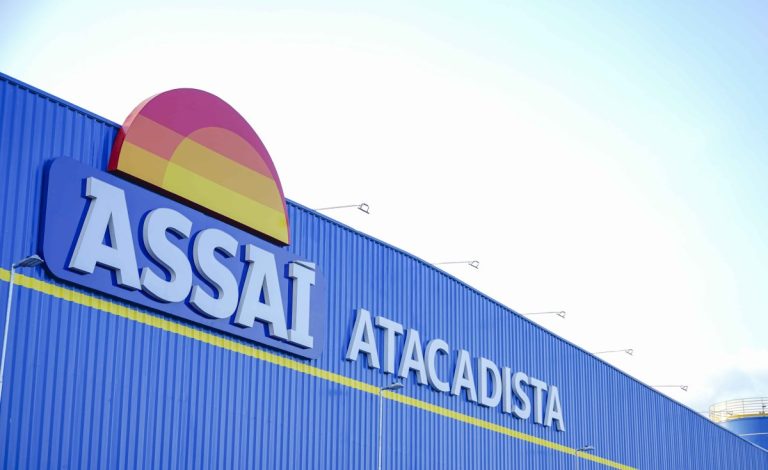 Família Muffato compra 10% do Assaí Atacadista