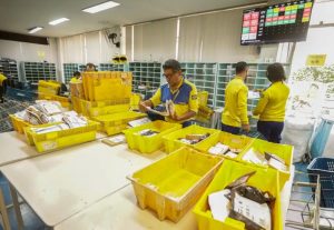Federação reafirma papel estratégico dos Correios e rebate campanha privatista