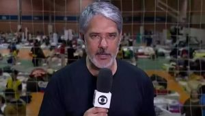 Fora do Jornal Nacional, William Bonner aceita redução de salário