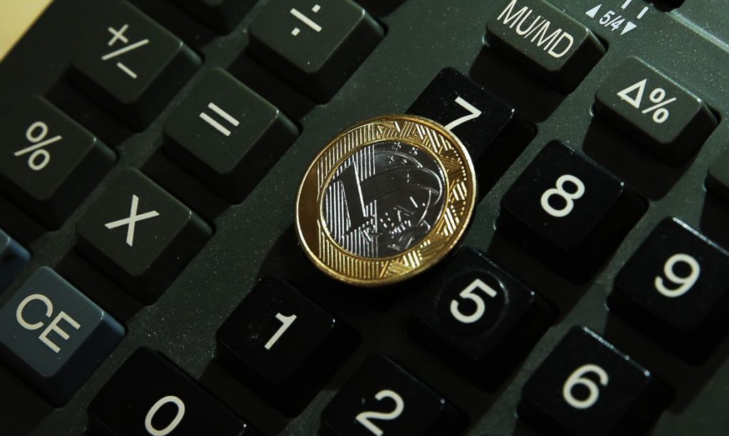 Governo reduz para R$ 7,7 bi congelamento de despesas no