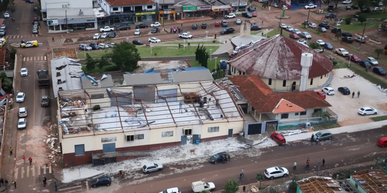Governo trabalha para liberar FGTS de atingidos por tornado no