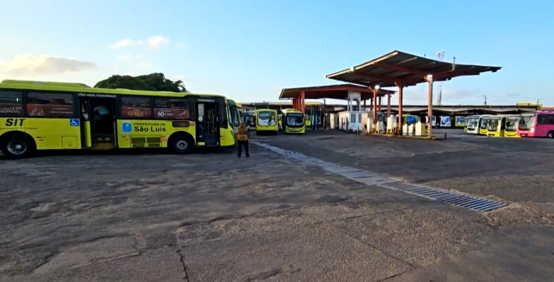 Greve da 1001 segue sem acordo e entra no 11º