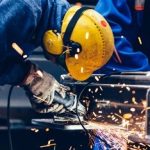 Indústria brasileira volta a perder fôlego em setembro e mostra