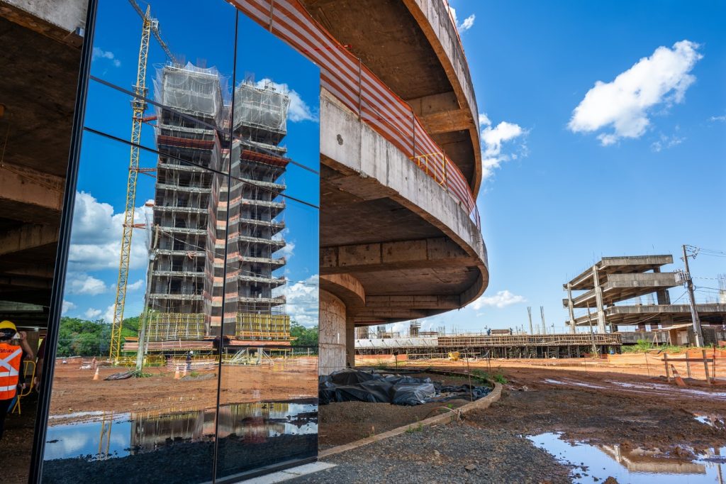 Itaipu despeja R$ 820 milhões na Unila