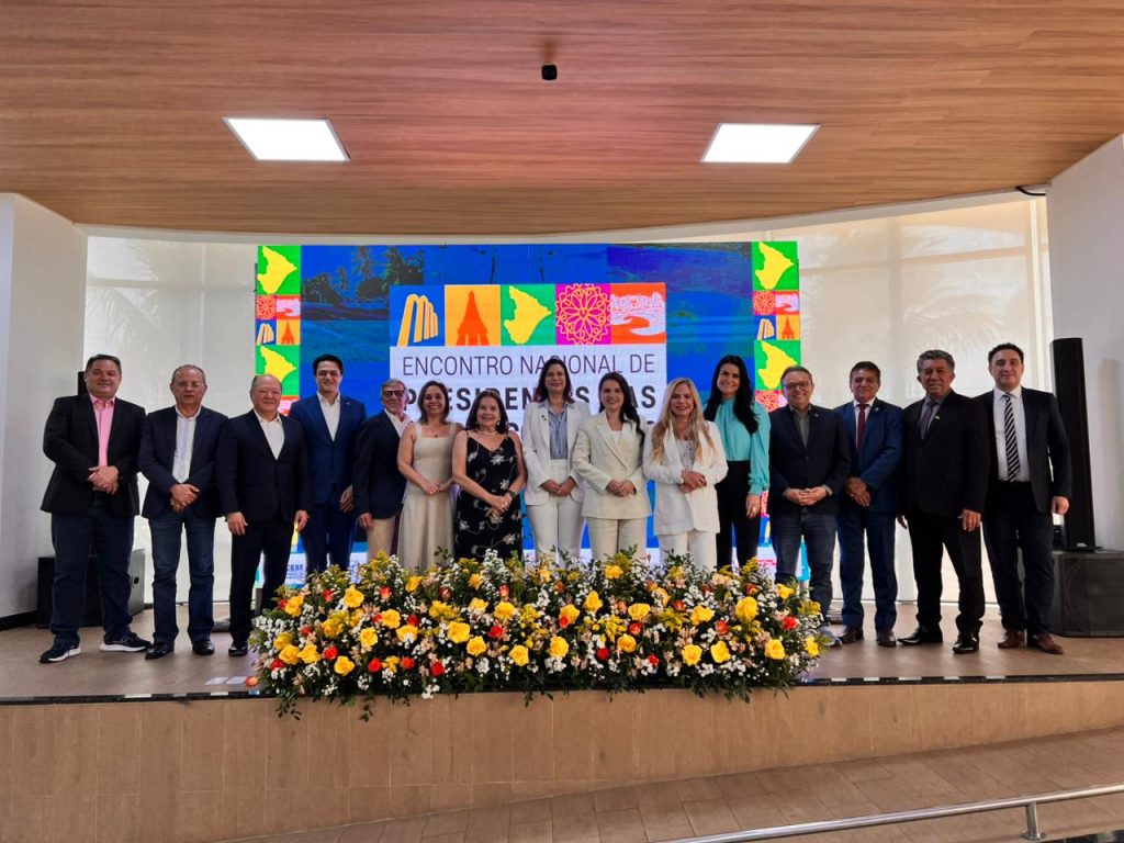 Jucema apresenta painel estatístico em encontro nacional de juntas comerciais