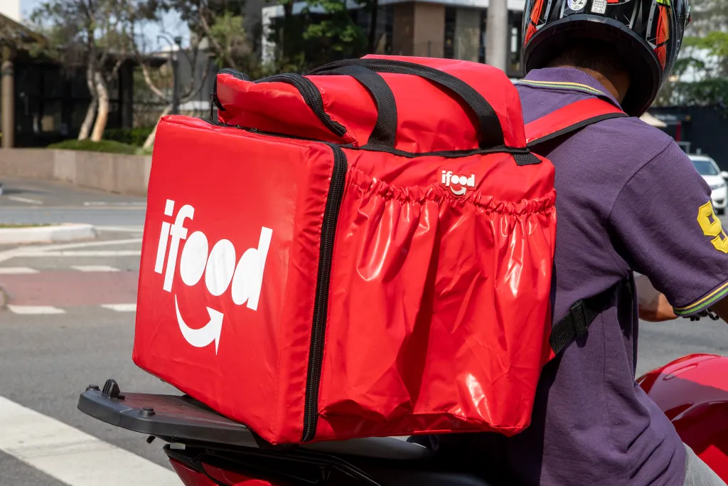 Justiça nega recurso do iFood e mantém vínculo de emprego