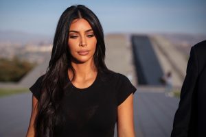 Kim Kardashian diz que ChatGPT é seu “amigo-inimigo” após falhas