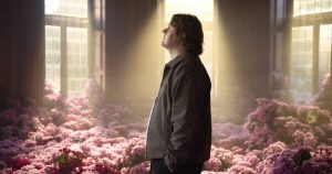 Lewis Capaldi actua na Praia do Relógio, na Figueira da