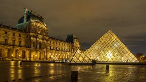 Louvre anuncia fechamento de galeria ao público devido à “fragilidade”