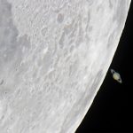 Lua encerra novembro “ao lado” de Saturno