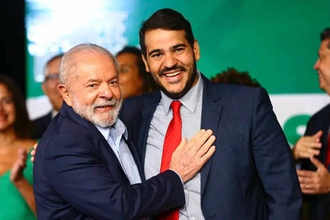Lula indica Jorge Messias à vaga deixada por Barroso no