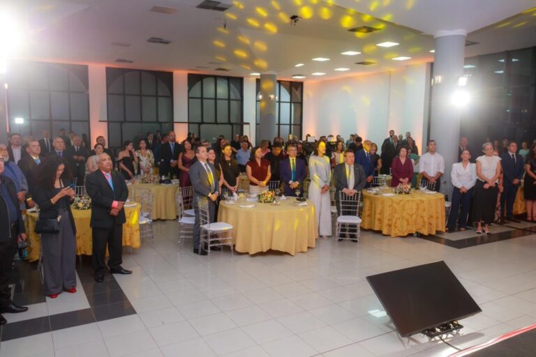 Maranhenses recebem honraria inédita | O Imparcial