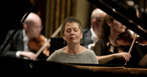Maria João Pires diz ter terminado carreira de pianista e