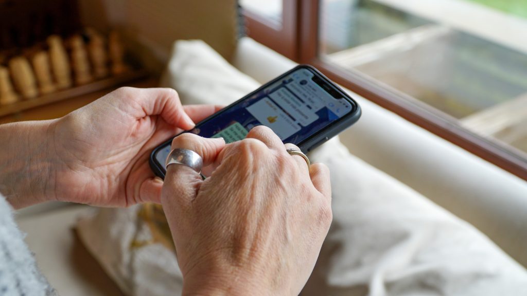 Nova era? WhatsApp vai ‘conversar’ com aplicativos rivais na Europa;