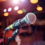 O que é Voice Over? Entenda como a narração é