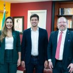 Othelino Neto anuncia filiação ao PSB e reforça alinhamento com