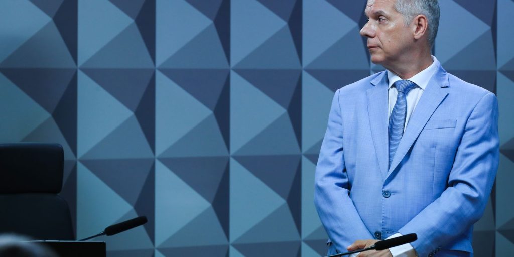 PF diz que ex-presidente do INSS recebia R$ 250 mil