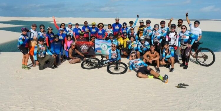 Passeio ciclístico leva multidão para Barreirinhas e transforma esporte em