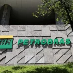 Petrobras anuncia reajuste de 1,4% no preço do querosene de