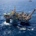 Petrobras encontra petróleo na Bacia de Campos e avança em