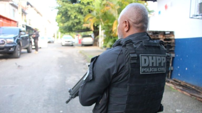 Polícia prende líderes e mais de 30 suspeitos de integrarem