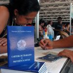 População preta e parda é maioria no emprego formal no