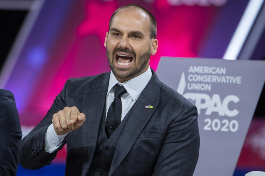 Por que Eduardo Bolsonaro não aceita que Tarcísio suceda o