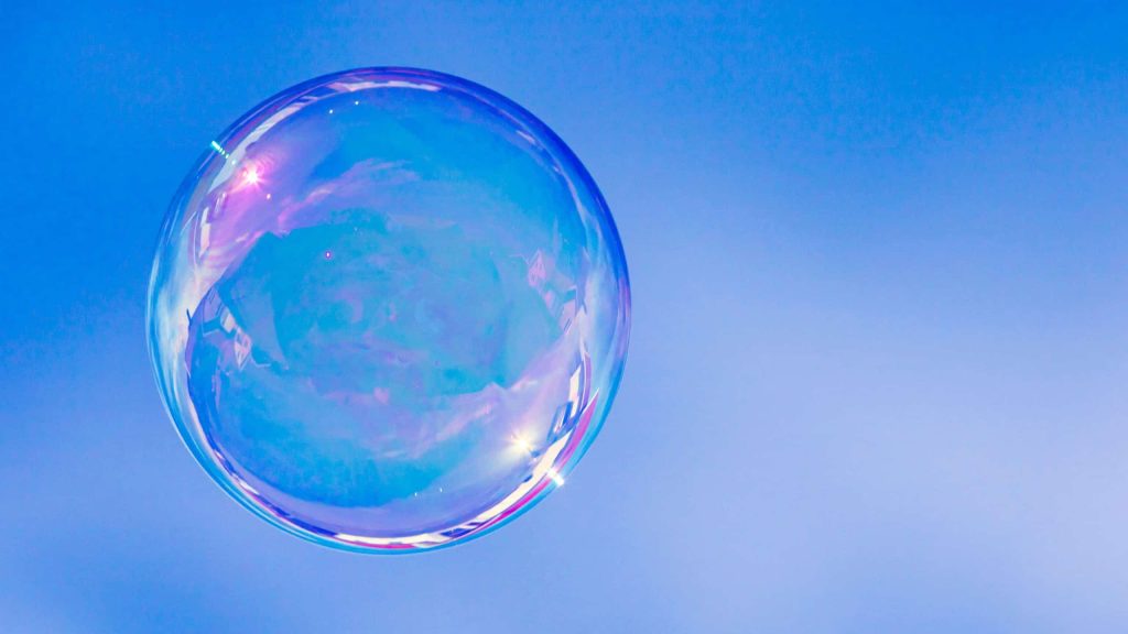 Por que as bolhas de sabão são redondas?