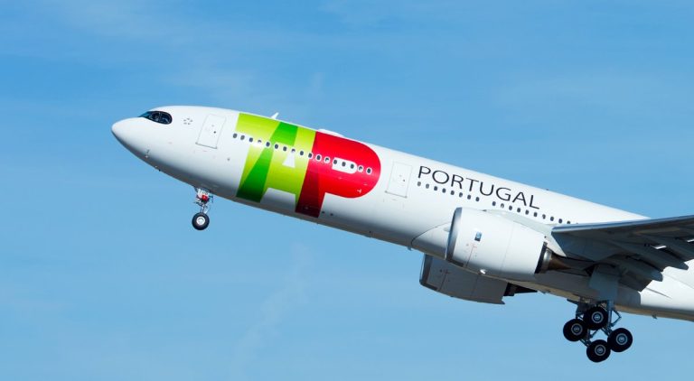 Por que o voo de Curitiba para Lisboa terá escala