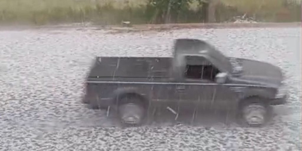 Queda de granizo atinge mais de 34 mil pessoas em