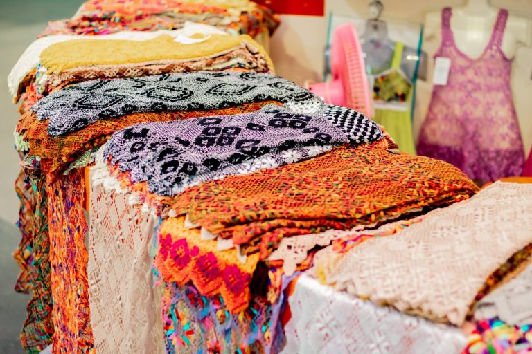 Raposa celebra tradição e cultura com a renda de bilro,