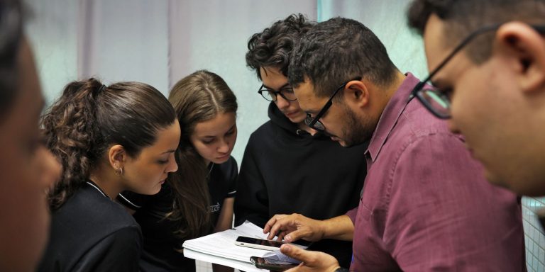 Relação com professor ajuda aluno na construção de propósito de