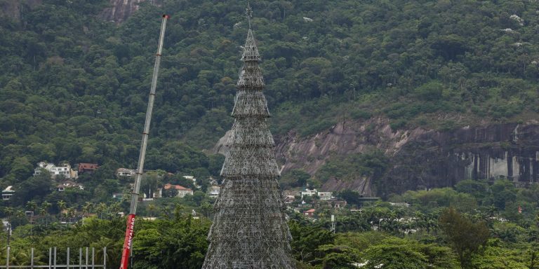 Rio se prepara para inaugurar árvore de natal da lagoa