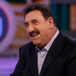 Sucesso no SBT, Ratinho anuncia mudança e está de casa