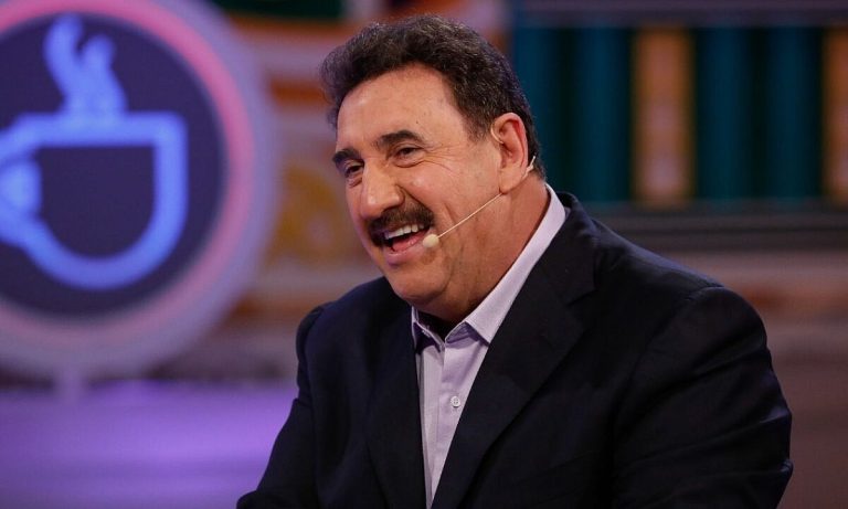 Sucesso no SBT, Ratinho anuncia mudança e está de casa