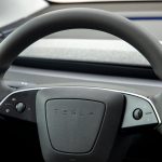 Tesla enfrenta novo processo judicial por morte em acidente com