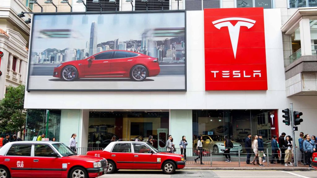 Tesla perde dois funcionários da alta cúpula da empresa