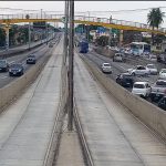 Tiroteio paralisa a Avenida Brasil e causa pânico no Rio