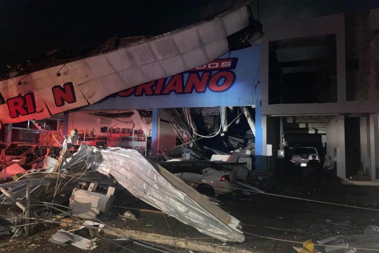 Tornado deixa rastro de destruição no Paraná; veja as imagens