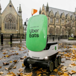 Uber lança entregas por robôs na Europa em parceria com