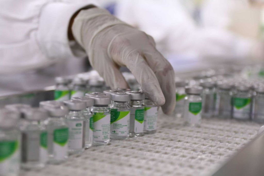 Vacina do Butantan contra a dengue será aprovada este ano,