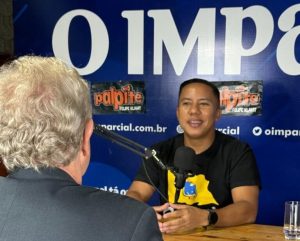 Vereador Raimundo Penha critica gastos milionários da prefeitura em festas