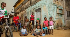 celebrar a diversidade da cidade e a memória sonora como