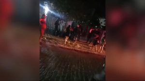 Abordagem policial termina em confusão e prisões no Centro, em